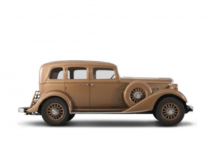  Graham Model 64 Standard Eight Sedan 1933 года  (фото 2 из 9)